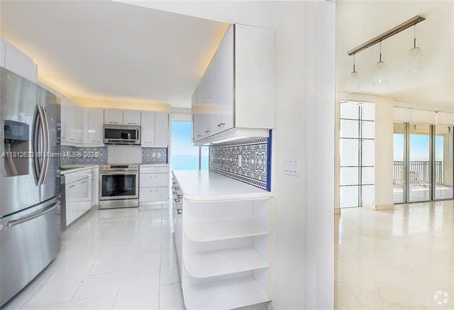 Building Photo - 881 Ocean Dr Unit 22A Rental