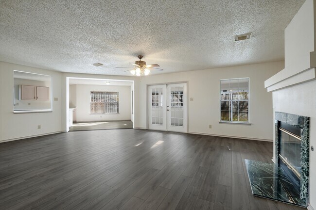 Photo - 7492 Timbercreek Dr