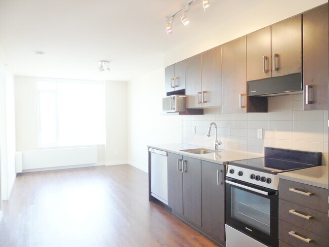 Kitchen + Living Room - Switchmen