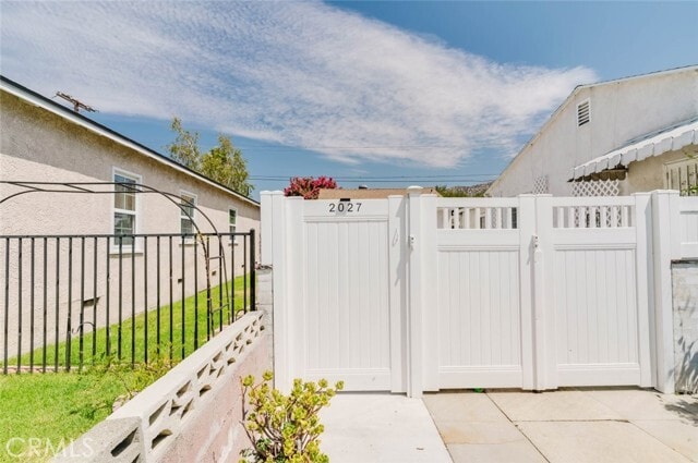 2027 Bonita Ave