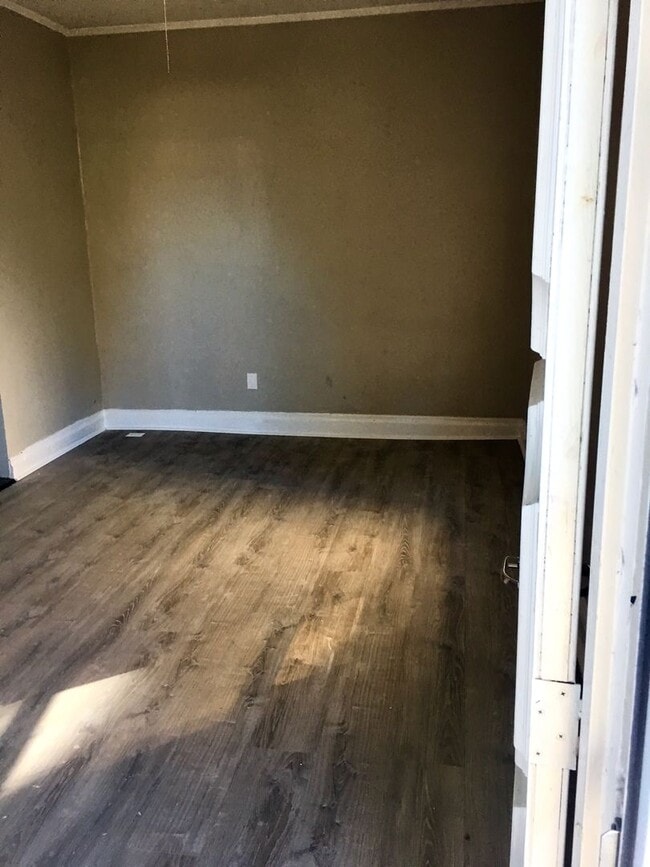 Photo - 108 Hallock St Unit 1 - Designer