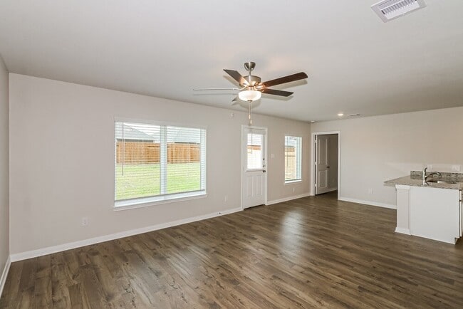 Photo - 409 San Miguel Crk Dr