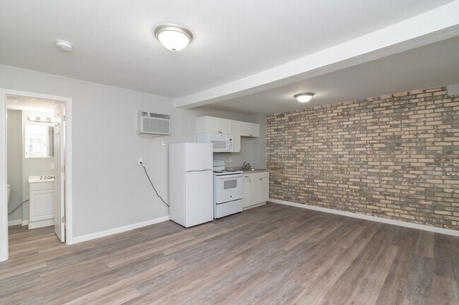 Photo - 1518 E McCarty St Unidad 5