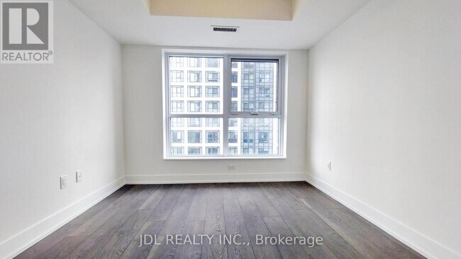 Photo - 5 Mabelle Ave Unité 2329