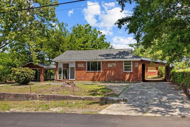 Photo - 108 E Ann Dr SW