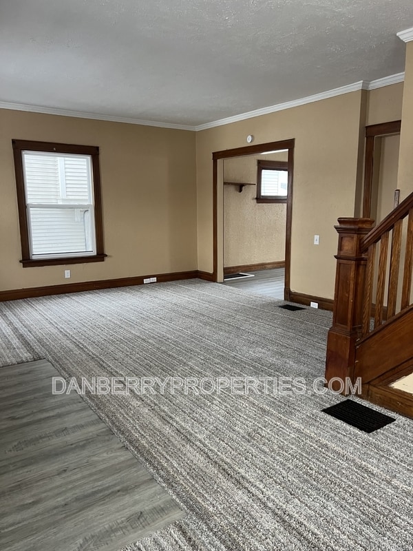 Photo - 2416 Lawton Ave