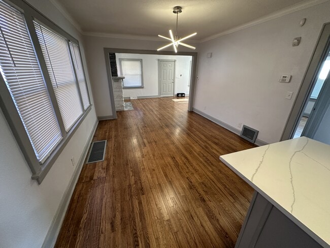 Photo - 5414 Brooklyn Ave