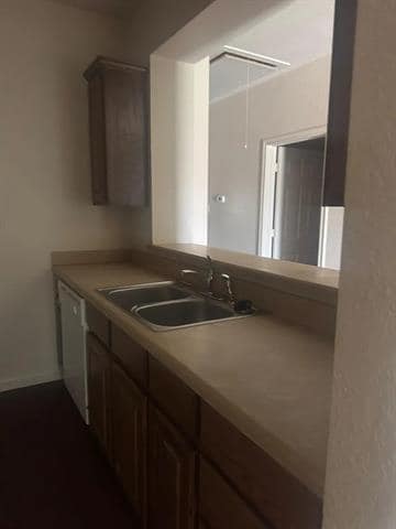 Photo - 2208 Breezy Dr