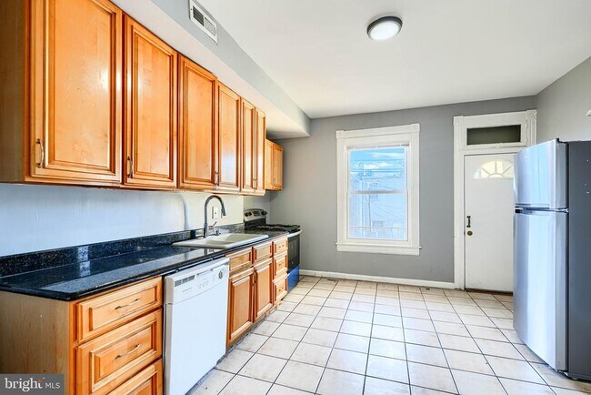 Photo - 424 N Linwood Ave