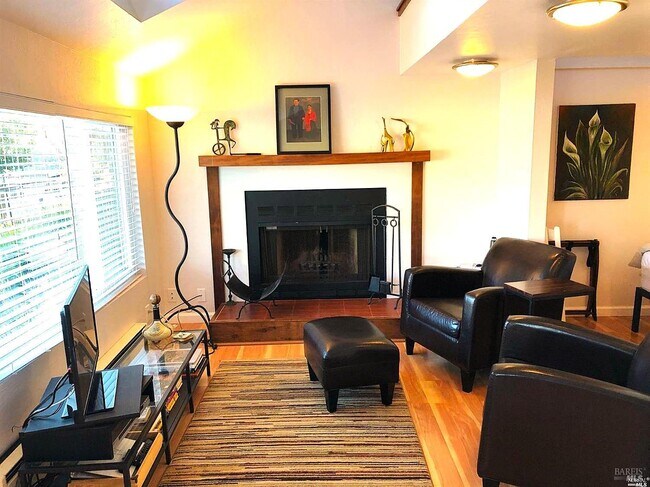 Photo - 2371 Vista Del Mar