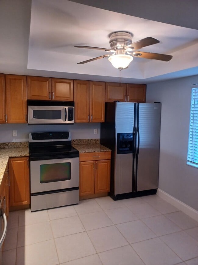 Photo - 1404 SE 40th St Unit 2