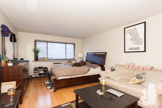 Building Photo - 0 bedroom in Chicago IL 60614 Unit 305 Rental