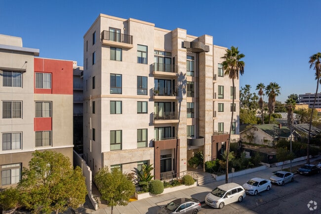 Photo - Kenwood Terrace Apartments