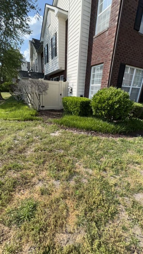 Photo - 5821 Ludington Dr