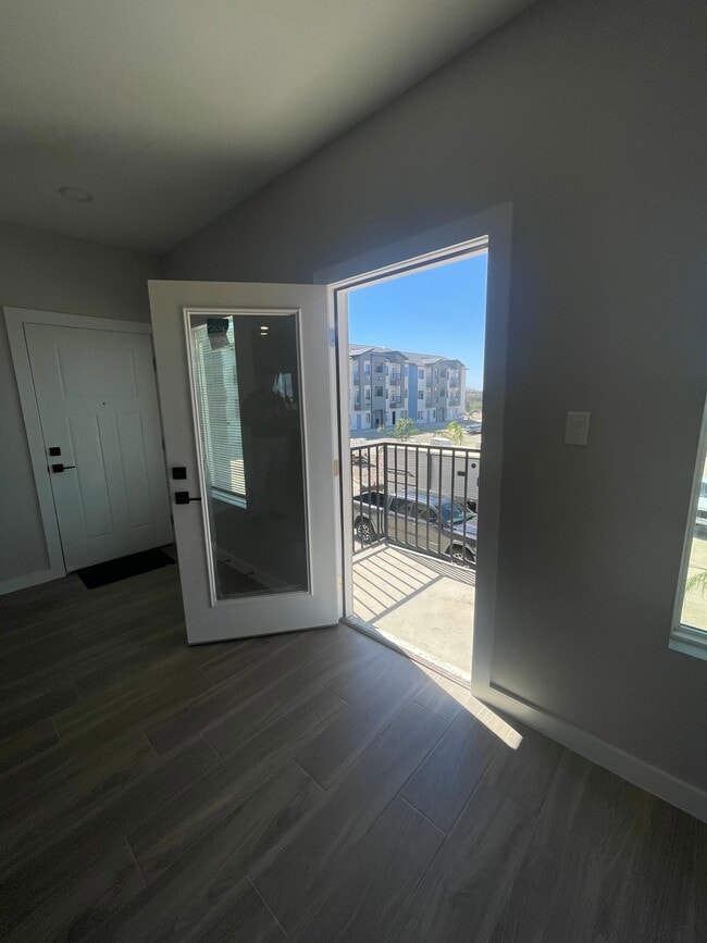Kona Apartments