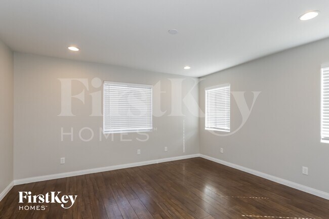 Photo - 6920 Dancing Cloud Ave