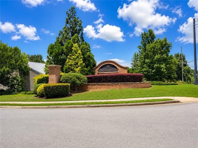Building Photo - 437 Waterbury Way