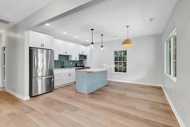 Photo - 3926 Arkwright St