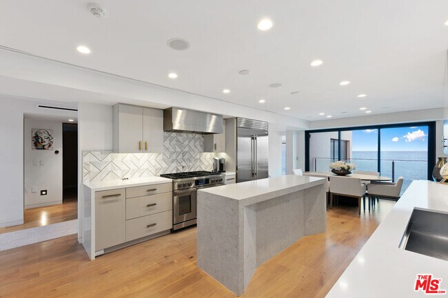 Photo - 24146 Malibu Rd