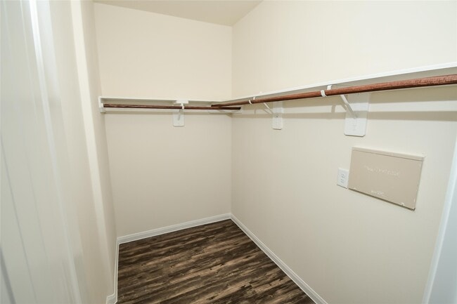 Building Photo - 29602 Clover Shore Dr