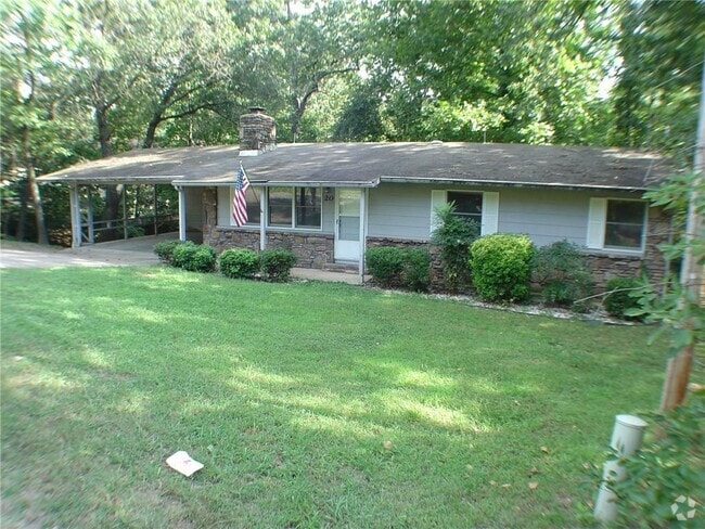 Building Photo - 20 Cobb Cir Rental