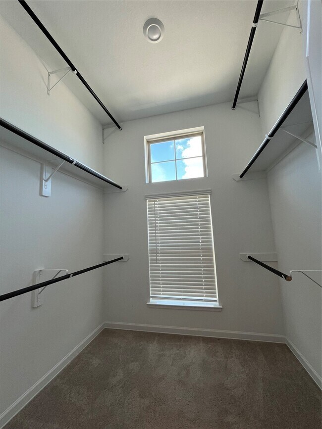 Photo - 10646 Cabot Trl