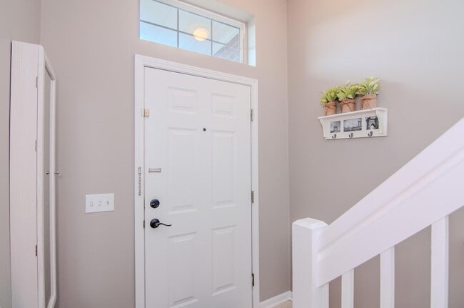 Photo - 1892 Lindsay Ln Unidad 40