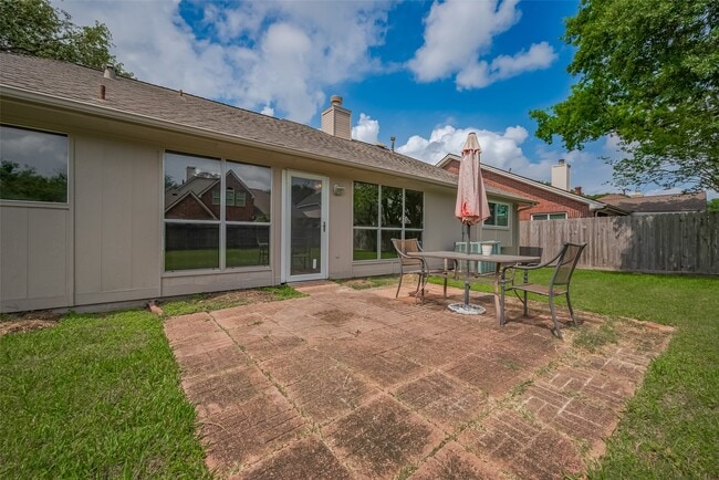 Photo - 3007 Cloverdale Dr