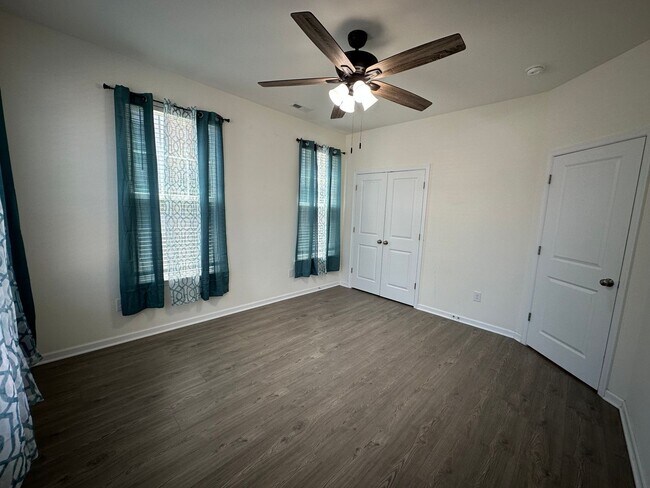 Photo - Call Amanda Tate at (757)289-6810 for more information