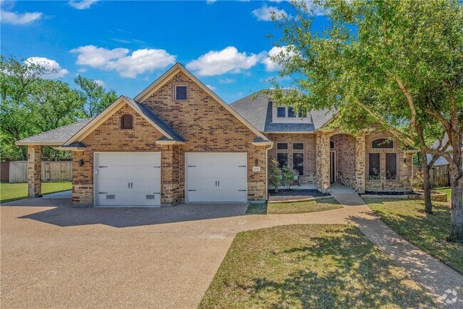 Building Photo - 15701 Timber Creek Ln Rental