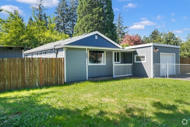 Building Photo - 227 NE 188th Ave Rental