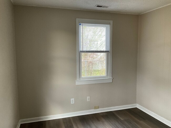 Photo - Cute 2 bedroom duplex that is centrally located. Just minutes to area bases, shopping and restaur...