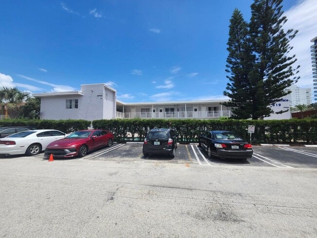 Photo - 819 N Ocean Blvd