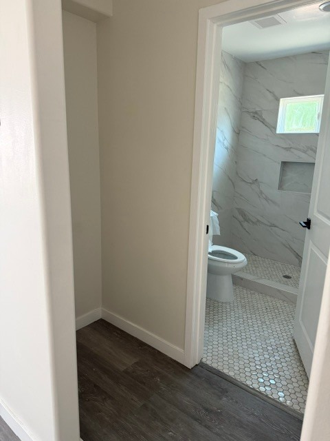 Photo - 9031 Irwingrove Dr Unidad A