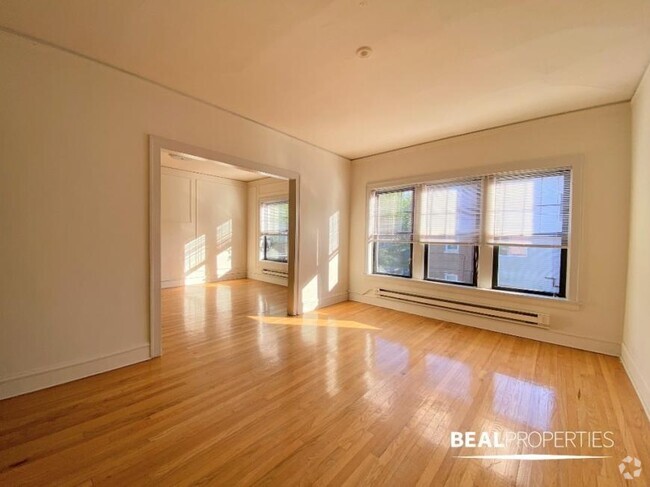Building Photo - 1 bedroom in EVANSTON IL 60202 Unit E2 Rental