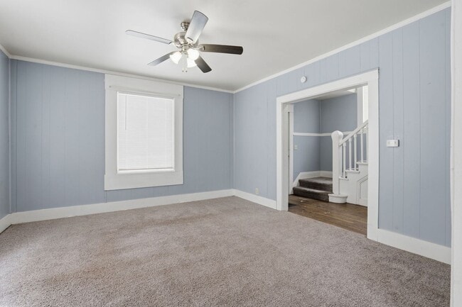 Photo - Spacious 4bed 2 bath home in Davenport