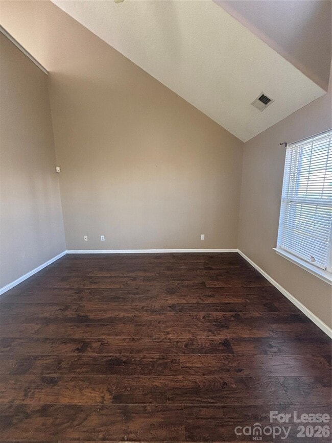 Photo - 1641 Clooney Ln