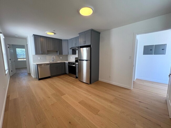 Photo - 1408 Shafter Ave Unit 1