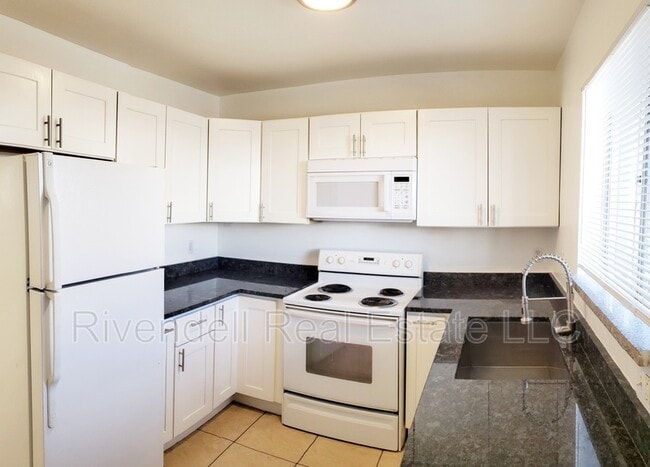 Photo - 1496 Joliet St