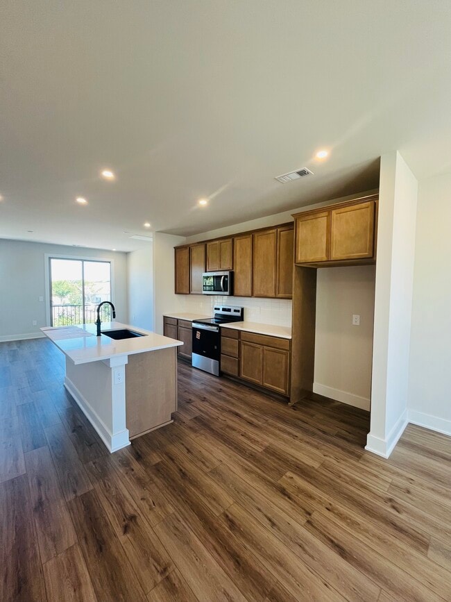 Building Photo - 2615 Wilkinson Pike