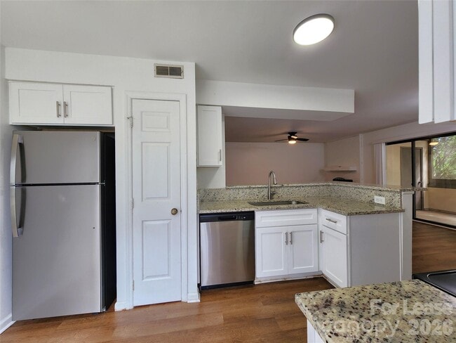 Photo - 5721 Dockside Dr