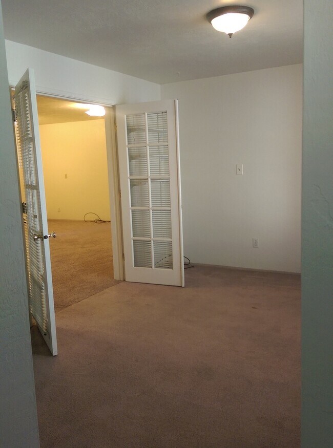 Photo - 1135 & 1135 1/2 Mill St. Unit 1135