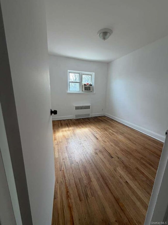 Photo - 4048 Harper Ave