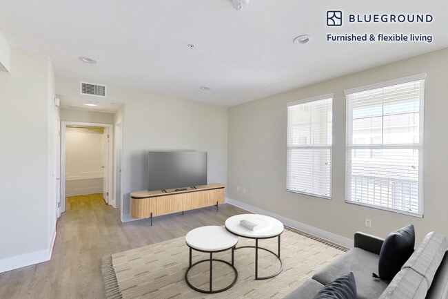 Photo - 1000 Lupine Unit FL2-ID10448A