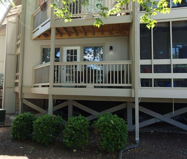 1BD/1BA Dream Condo Screened In Porch Over... - 1BD/1BA Dream Condo Screened In Porch Over...