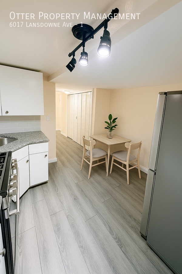 Photo - 6017 Lansdowne Ave Unit 1