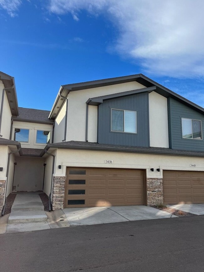 Beautiful 3 Bedroom Home for Rent on Carve... - Beautiful 3 Bedroom Home for Rent on Carve...