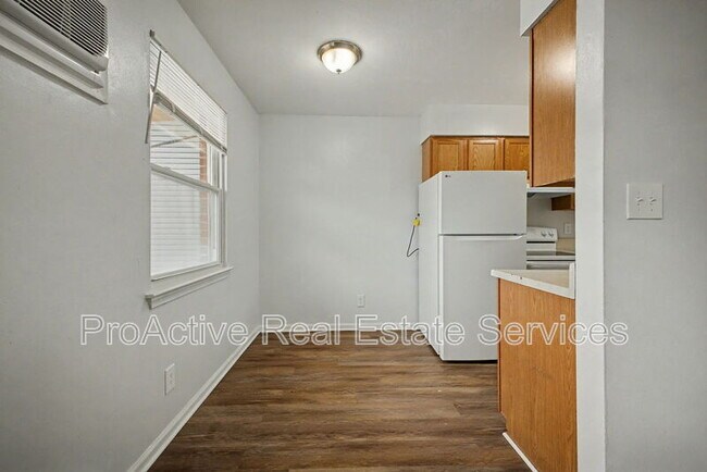 3805 Pleasant Ave