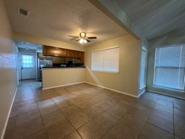 Photo - 5812 Falcon Crest Dr 76017