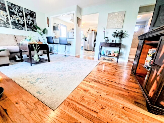 Photo - 16 W Eden Ct